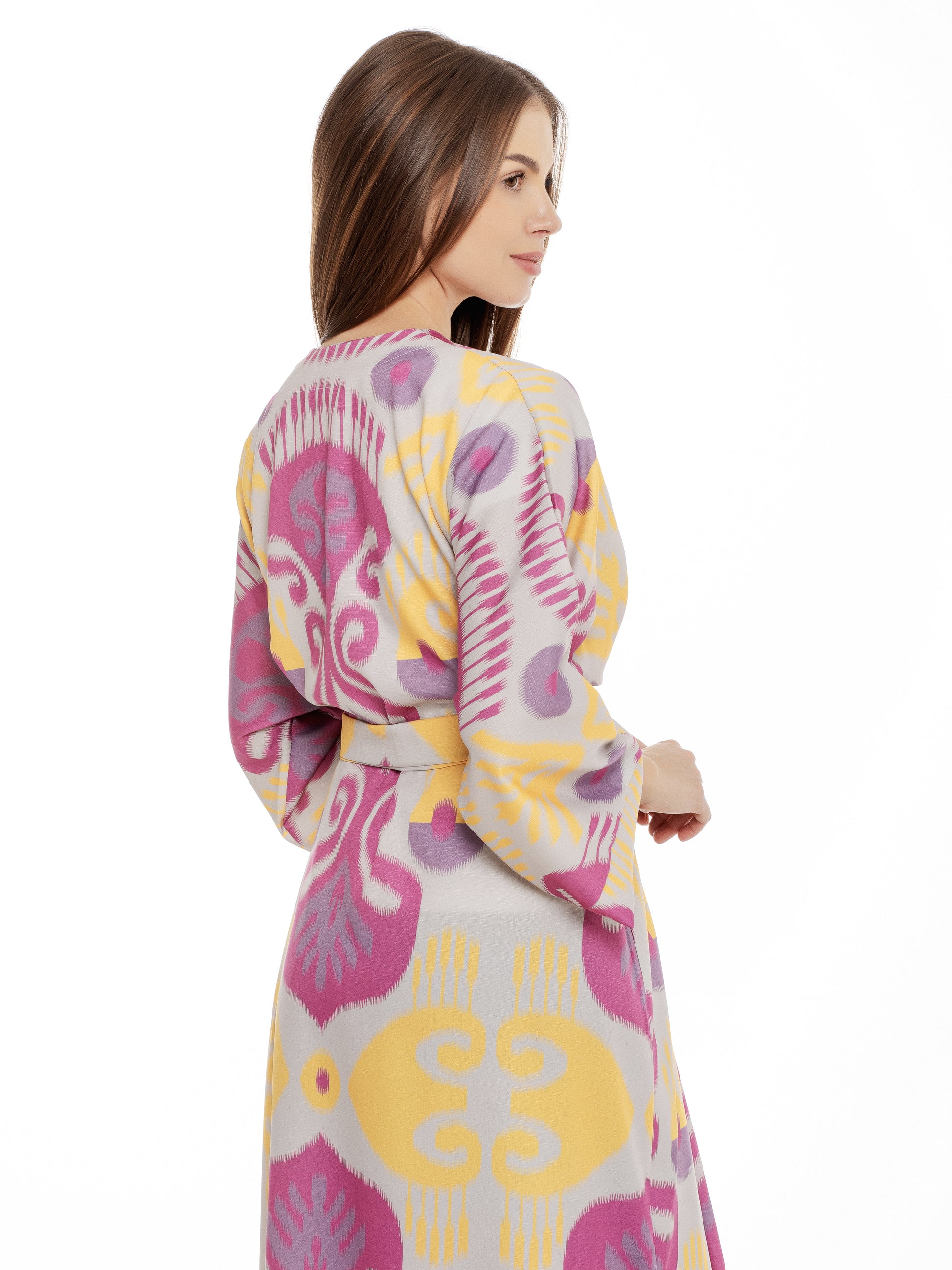 Long adras robe chapan for women made of cotton and silk. Beautiful asian chapan for everyday wearing. Casual clothing, han atlas, uzbek asian oriental clothing